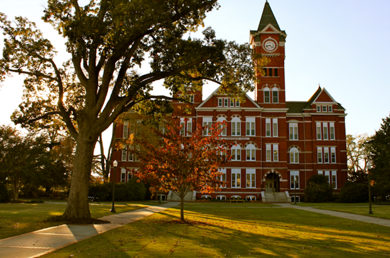 America universities. Университеты США. Алабамский университет США (основан в 1831 г.). Обернский университет. Браун университет США.